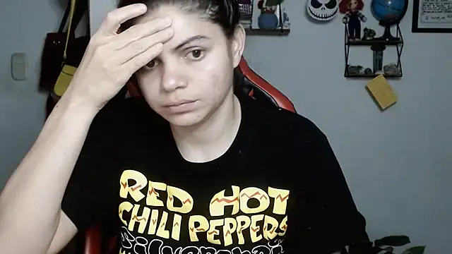 Snapshot of Nikkykora15 chatting on February 2025 01:00:01 AM Nikkykora15 online show from February 2025 01:00:01 AM