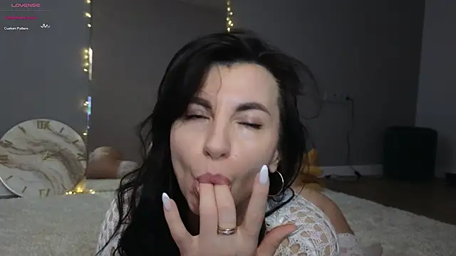 Mary love16 online show from March 2025 05:49:02 AM