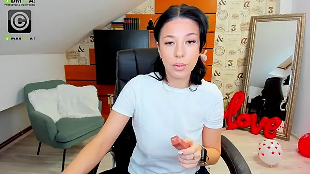 Snapshot of EmillyTaylor chatting on February 2025 04:23:02 AM EmillyTaylor online show from February 2025 04:23:02 AM