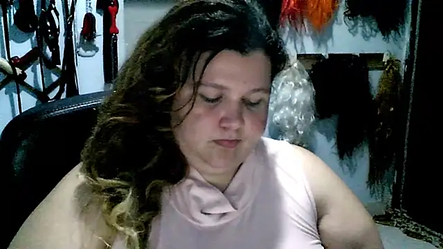 Snapshot of squirt322bbw chatting on February 2025 10:37:02 PM squirt322bbw online show from February 2025 10:37:02 PM