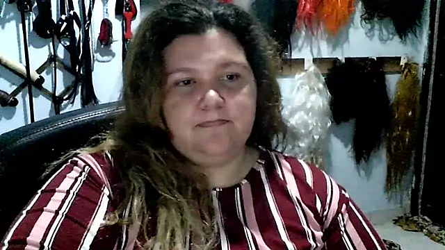 Snapshot of squirt322bbw chatting on February 2025 03:45:02 AM squirt322bbw online show from February 2025 03:45:02 AM