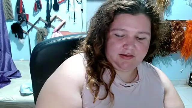 Snapshot of squirt322bbw chatting on September 2025 04:07:01 PM squirt322bbw online show from September 2025 04:07:01 PM