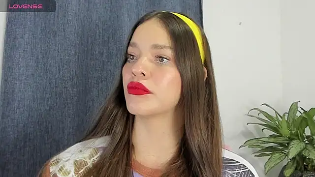 Snapshot of zoe69x chatting on February 2025 04:42:01 AM zoe69x online show from February 2025 04:42:01 AM