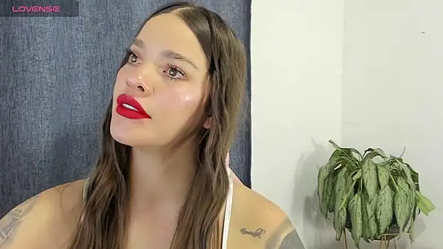 Snapshot of zoe69x chatting on February 2025 02:44:02 AM zoe69x online show from February 2025 02:44:02 AM