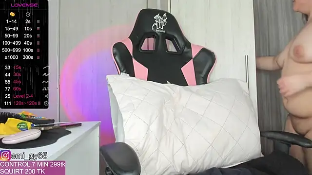 emilyn grey1 online show from December 2024 04:04:01 PM