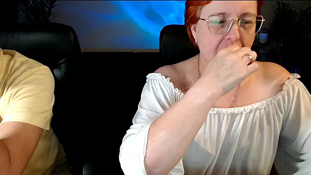 JoannaAndNeighbour online show from November 2025 01:14:02 PM