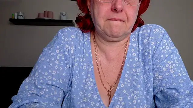 Snapshot of JoannaAndNeighbour chatting on June 2026 08:06:02 AM JoannaAndNeighbour online show from June 2026 08:06:02 AM