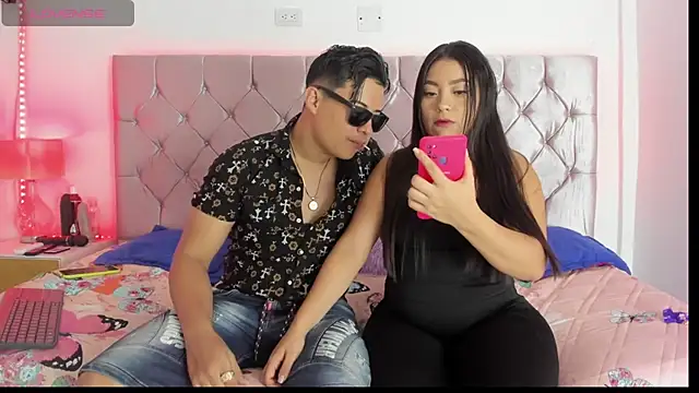 Snapshot of Harry_And_Girls chatting on March 2025 05:38:02 AM Harry And Girls online show from March 2025 05:38:02 AM