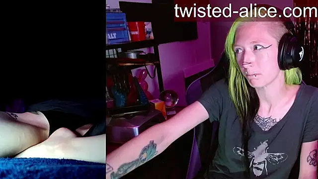 alicewonder09 online show from May 2026 03:35:02 AM