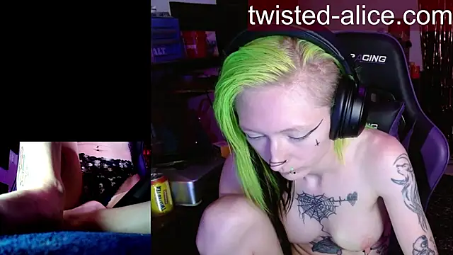 alicewonder09 online show from May 2026 03:36:02 AM