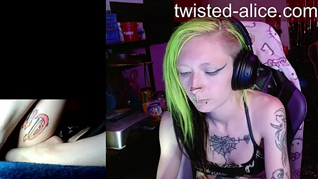 alicewonder09 online show from May 2026 06:18:01 AM