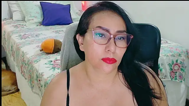 Snapshot of hottplay chatting on March 2026 06:34:01 PM hottplay online show from March 2026 06:34:01 PM