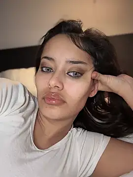 Snapshot of MistressBelleNoire chatting on February 2025 10:28:02 PM MistressBelleNoire online show from February 2025 10:28:02 PM