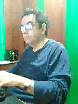 Snapshot of FernandoReuterG chatting on December 2025 12:36:02 PM FernandoReuterG online show from December 2025 12:36:02 PM
