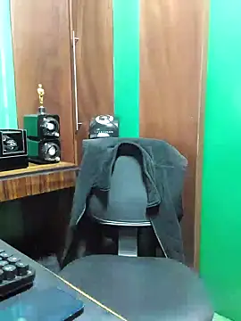 Snapshot of FernandoReuterG chatting on February 2026 03:36:02 AM FernandoReuterG online show from February 2026 03:36:02 AM