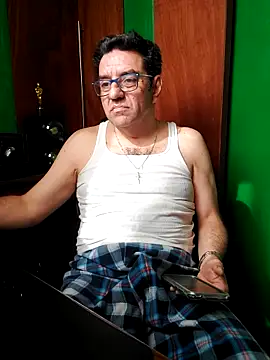 Snapshot of FernandoReuterG chatting on February 2026 04:03:02 PM FernandoReuterG online show from February 2026 04:03:02 PM