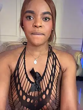 Snapshot of shannol_ryan chatting on February 2025 04:58:01 AM shannol ryan online show from February 2025 04:58:01 AM