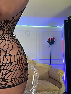 Snapshot of shannol_ryan chatting on March 2025 04:27:01 AM shannol ryan online show from March 2025 04:27:01 AM