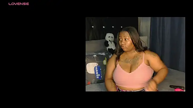 Snapshot of caramelbooty69 chatting on November 2025 06:51:01 PM caramelbooty69 online show from November 2025 06:51:01 PM