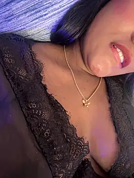 Snapshot of Sara_Boom chatting on January 2025 10:48:02 AM Sara Boom online show from January 2025 10:48:02 AM