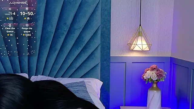 Snapshot of Sara_Boom chatting on January 2025 02:31:02 AM Sara Boom online show from January 2025 02:31:02 AM