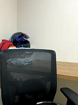 Snapshot of Sara_Boom chatting on October 2025 02:14:02 PM Sara Boom online show from October 2025 02:14:02 PM