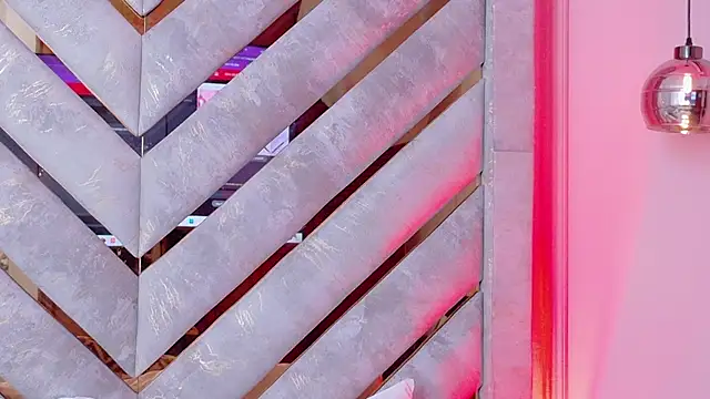 Snapshot of Sara_Boom chatting on November 2025 01:47:02 PM Sara Boom online show from November 2025 01:47:02 PM