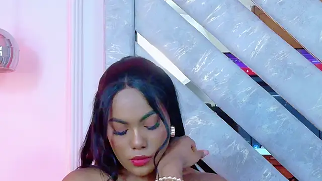 Snapshot of Sara_Boom chatting on December 2025 02:48:01 PM Sara Boom online show from December 2025 02:48:01 PM