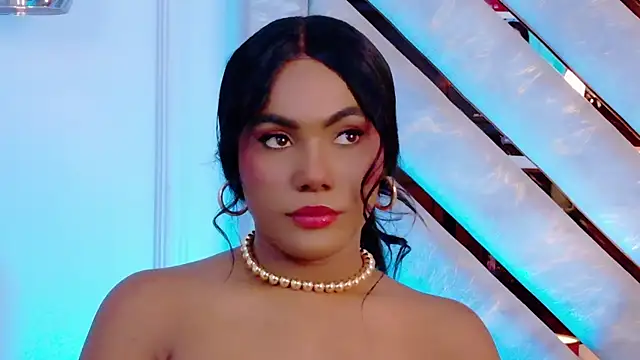 Snapshot of Sara_Boom chatting on December 2025 02:24:01 PM Sara Boom online show from December 2025 02:24:01 PM