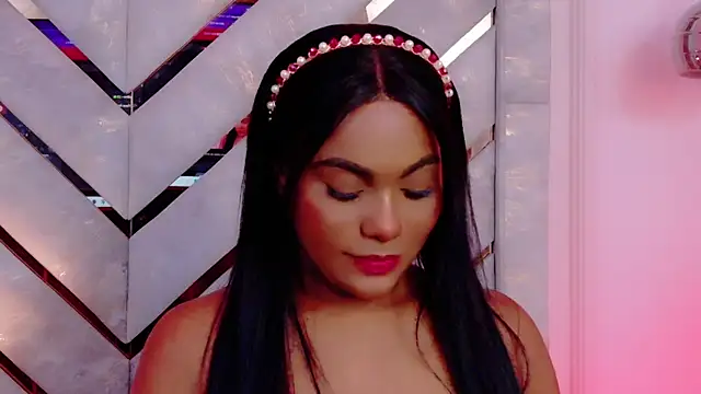 Snapshot of Sara_Boom chatting on December 2025 05:09:01 PM Sara Boom online show from December 2025 05:09:01 PM