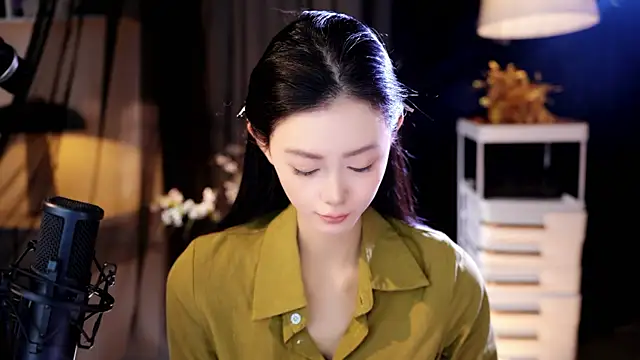 Ocean--Lili online show from April 2026 02:11:02 PM