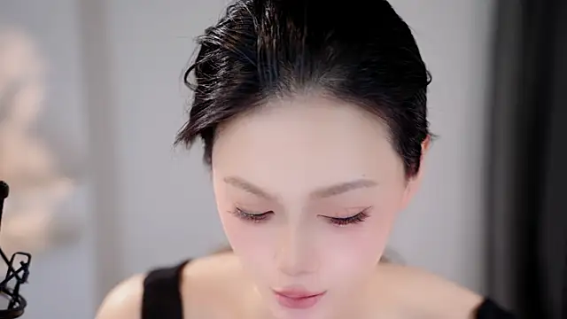 Ocean--Lili online show from May 2026 01:26:01 PM