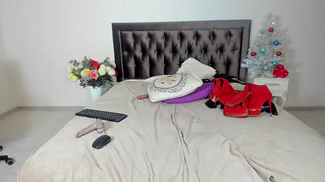 MarciaColins online show from December 2024 11:21:01 PM