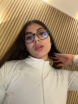 Sarasanders 4 online show from November 2025 02:45:02 AM