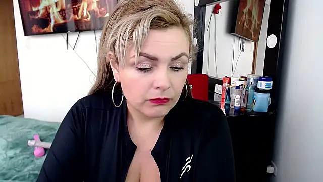 Melisa mcarthy online show from February 2025 10:30:01 PM