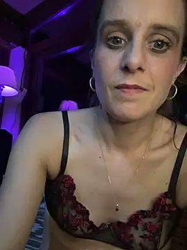 LadyChantale online show from January 2025 07:01:02 PM