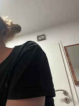 LadyChantale online show from May 2026 05:14:02 AM