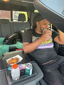 HaloRodeoLover2 online show from April 2026 08:50:01 PM