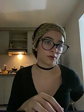  Lunnaa  online show from May 2026 12:19:02 AM