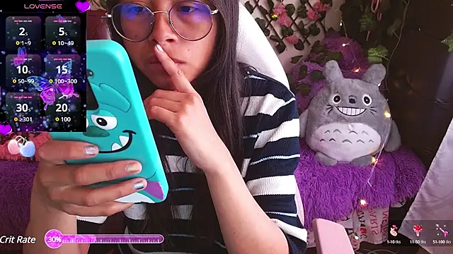 Snapshot of MidoriQuiinn chatting on January 2025 02:28:01 PM MidoriQuiinn online show from January 2025 02:28:01 PM