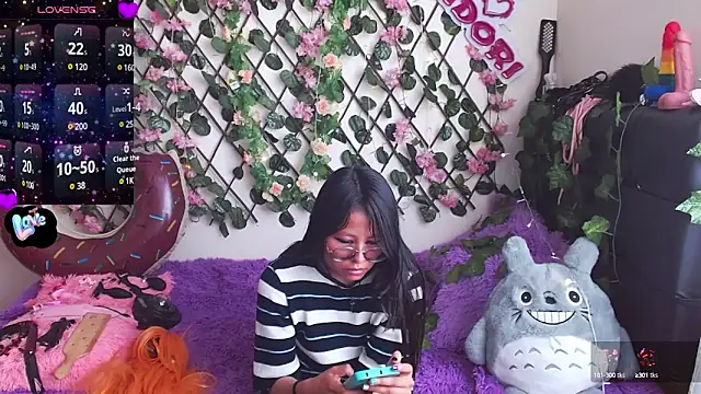 Snapshot of MidoriQuiinn chatting on January 2025 05:04:02 PM MidoriQuiinn online show from January 2025 05:04:02 PM