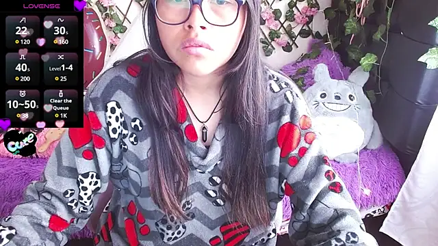 Snapshot of MidoriQuiinn chatting on January 2025 01:56:02 PM MidoriQuiinn online show from January 2025 01:56:02 PM