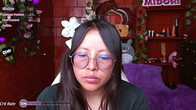 Snapshot of MidoriQuiinn chatting on March 2025 08:11:01 PM MidoriQuiinn online show from March 2025 08:11:01 PM