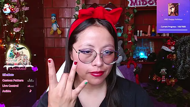 Snapshot of MidoriQuiinn chatting on December 2025 07:53:02 PM MidoriQuiinn online show from December 2025 07:53:02 PM