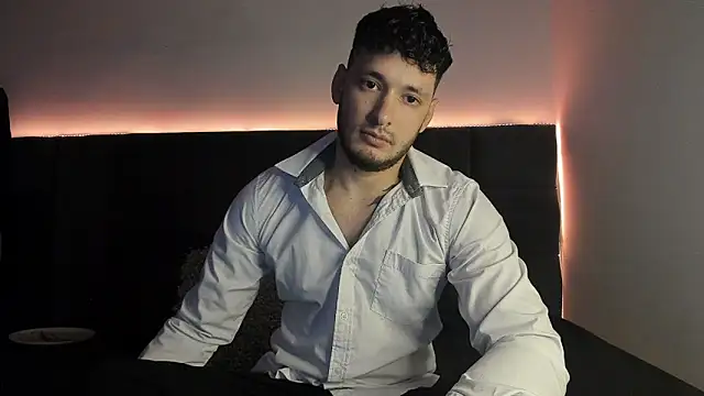 alejandro  2 online show from September 2025 05:14:02 PM