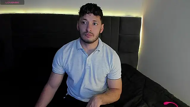 alejandro  2 online show from October 2025 03:35:02 PM