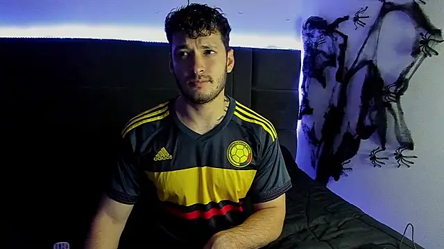 alejandro  2 online show from November 2025 10:42:02 PM