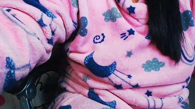 sahtlove1 online show from September 2025 05:17:02 AM