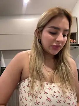 oriana zoeee online show from January 2025 12:03:01 AM