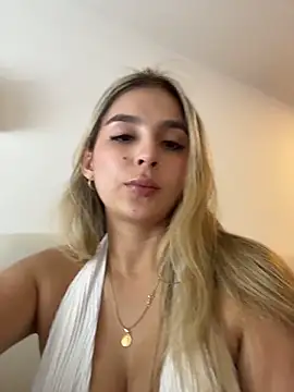 oriana zoeee online show from May 2026 12:19:02 AM